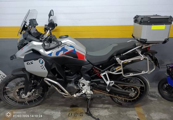 BMW F 900 GS ADVENTURE BMW F 900 GS ADVENTURE